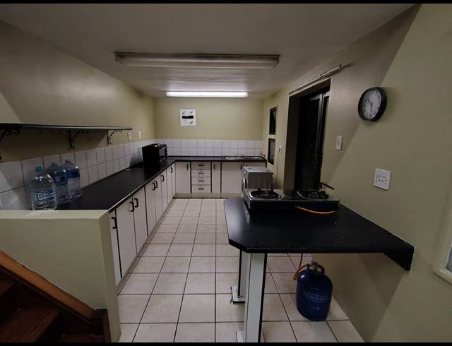 1 BEDROOM APARTMENT TO LET IN WESTVILLE